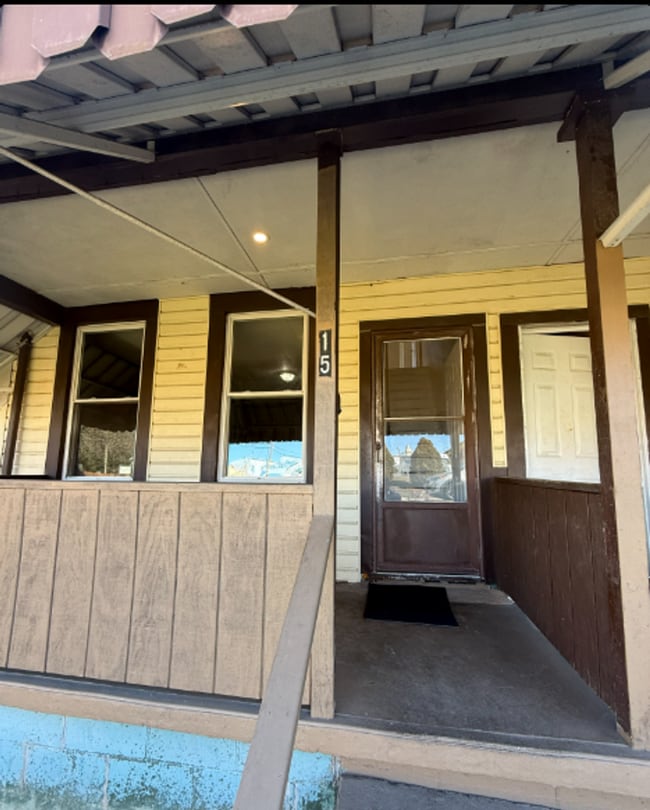 15 3rd St in Charleroi, PA - Building Photo - Building Photo