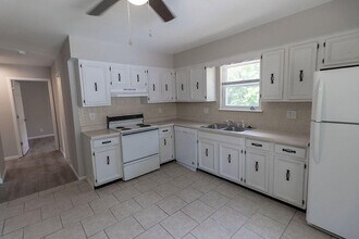 1321 S Roseta Ave in Columbia, MO - Building Photo - Building Photo