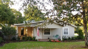 411 Sandspur Rd in Maitland, FL - Building Photo