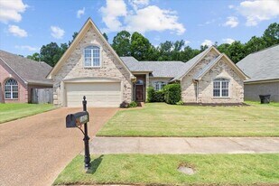 1623 Farkleberry Dr in Cordova, TN - Building Photo