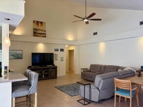 204 Cape Pointe Cir in Jupiter, FL - Building Photo - Building Photo