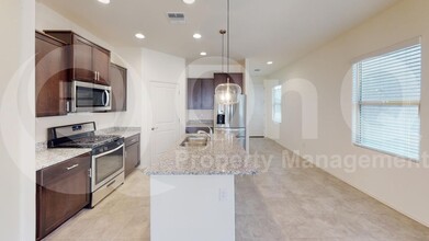 11235 S Weismann Dr in Vail, AZ - Building Photo - Building Photo