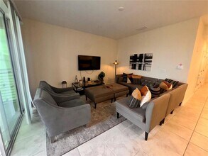 3150 Paradox Cir in Kissimmee, FL - Building Photo - Building Photo