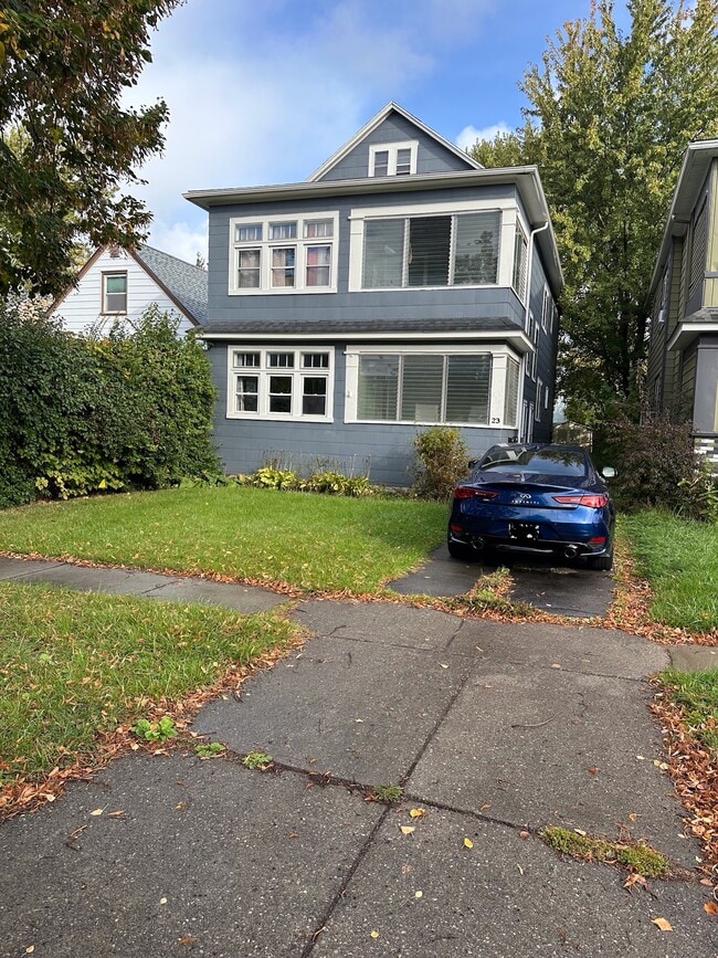 23 Tioga St, Unit - Right off Hertel in Buffalo, NY - Building Photo - Building Photo