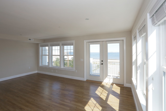 Copper Cove Village in Plymouth, MA - Building Photo - Interior Photo