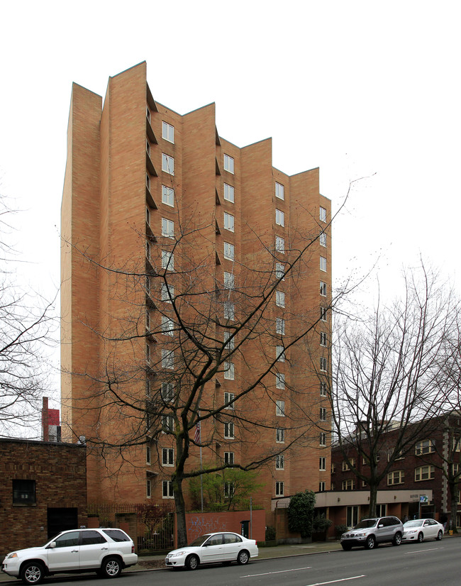 BAYVIEW TOWER in Seattle, WA - Building Photo - Building Photo