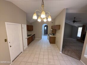 741 Villa Vanessa Dr in El Paso, TX - Building Photo - Building Photo