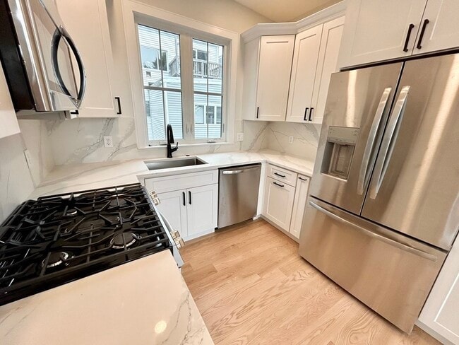 26 Mercer St, Unit 3