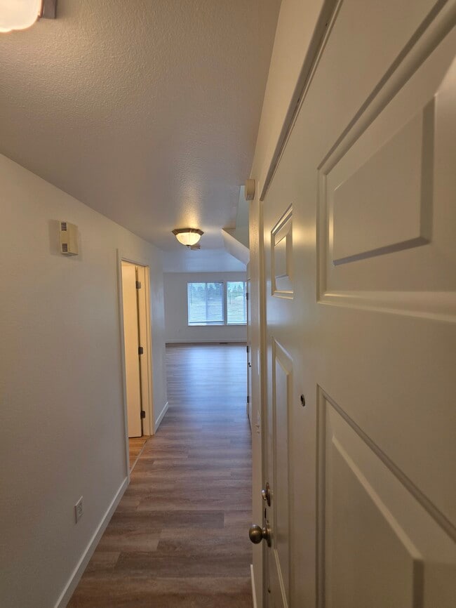 10515 140th Avenue Ct E in Puyallup, WA - Foto de edificio - Building Photo