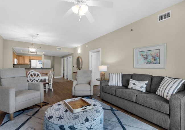 122 Seascape Dr, Unit 2103 in Miramar Beach, FL - Building Photo - Building Photo
