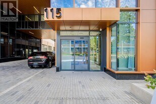 115 Denison Ave in Toronto, ON - Building Photo