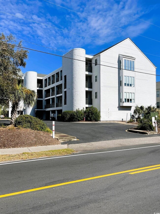 property at 201 N Hillside Dr