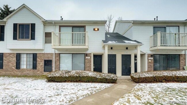 6946 Foxthorn, Unit 11