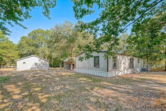 14572 Hasara Ln in Willis, TX - Foto de edificio - Building Photo