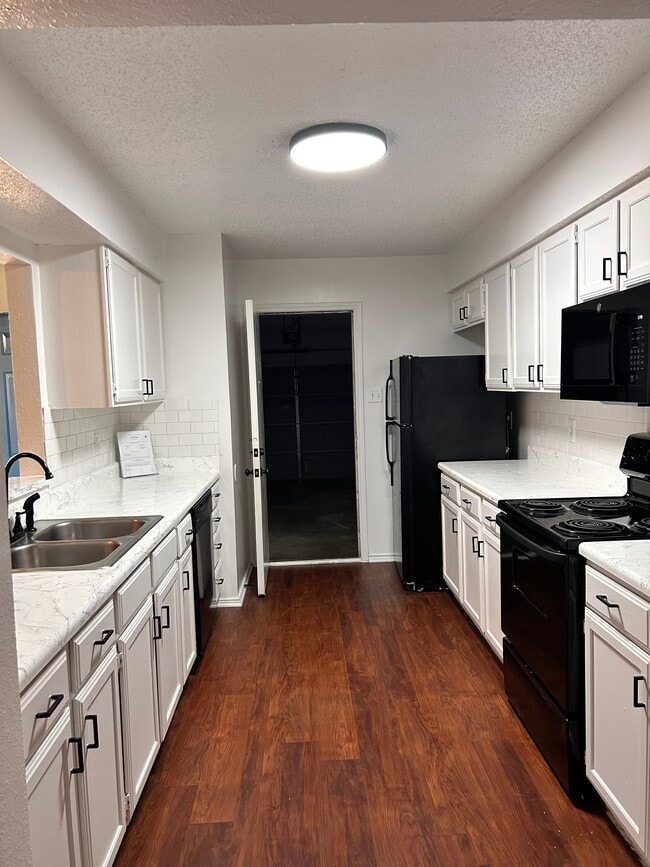 property at 9615 Dalewood Dr