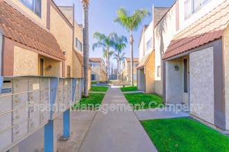 815 S Demaree St in Visalia, CA - Building Photo - Building Photo