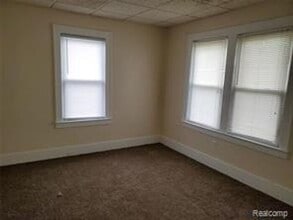 23745 Rein Ave in Eastpointe, MI - Building Photo - Building Photo