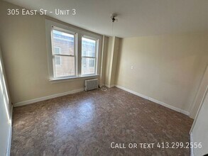 305 East St, Unit Unit 3 in Ludlow, MA - Building Photo - Building Photo