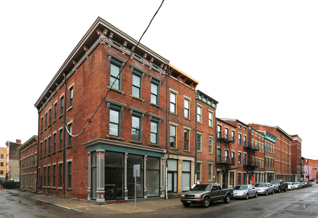 28 Mercer St in Cincinnati, OH - Foto de edificio - Building Photo