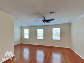 10144 Arbor Run Dr in Tampa, FL - Foto de edificio - Building Photo