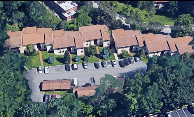 property at 350 Abbeyville Rd