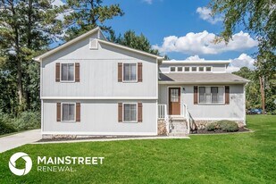2264 Rocklane Dr in Conley, GA - Building Photo