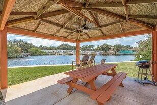 4805 US-19 ALT in Palm Harbor, FL - Building Photo