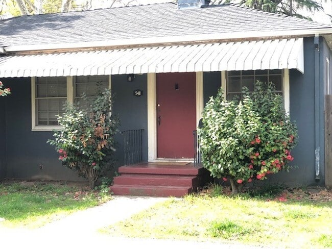 548 Alder St