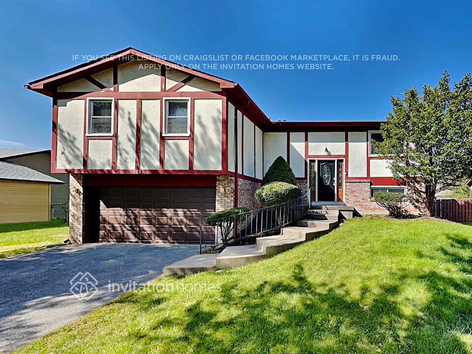 128 Cloverleaf Rd in Matteson, IL - Building Photo