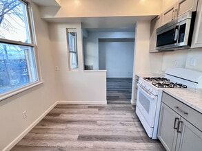 274 Emming St, Unit 1 in Cincinnati, OH - Building Photo - Building Photo