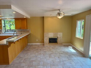 5021 Via Papel in San Diego, CA - Building Photo - Building Photo