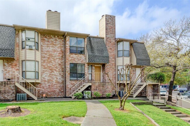 2203 Place Rebecca Ln in Houston, TX - Building Photo - Building Photo