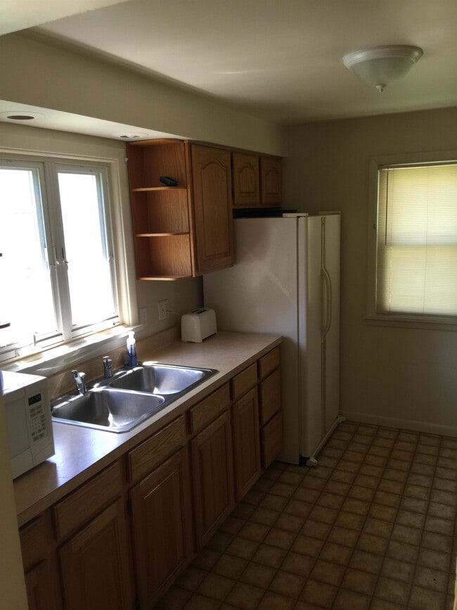 property at 41 Winbourne Rd