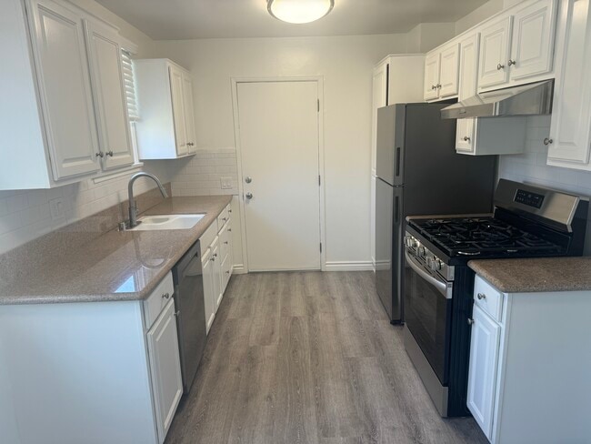 436 Venice Way, Unit 438 #2