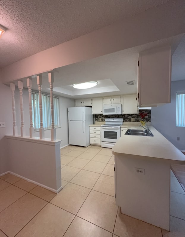 2900 Grove Wood Blvd in Palm Harbor, FL - Building Photo - Building Photo