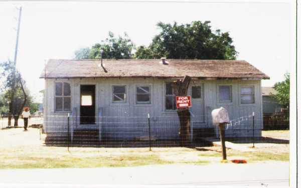 Pershing Place in Stockton, CA - Building Photo