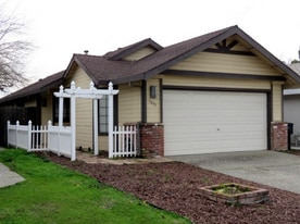 1331 Chignahuapan Way in Roseville, CA - Building Photo