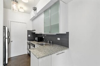 357 W 15th St in Brooklyn, NY - Building Photo - Building Photo
