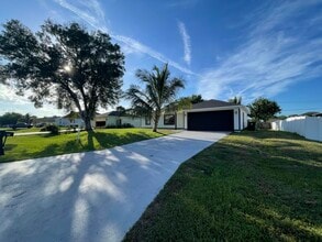 933 SW Liberty Ave in Port St. Lucie, FL - Building Photo - Building Photo