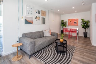 Sohana Apartments in Nashville, TN - Building Photo