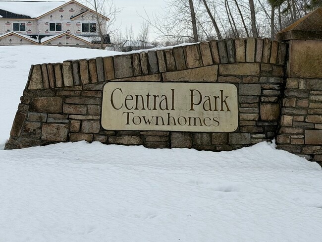 1226 45th Ave NE in St. Cloud, MN - Building Photo - Building Photo