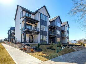 208 Midland Trace Trail in Westfield, IN - Building Photo