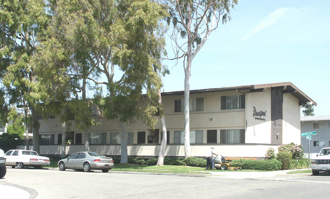 Bradford Apartments in Camarillo, CA - Building Photo - Building Photo