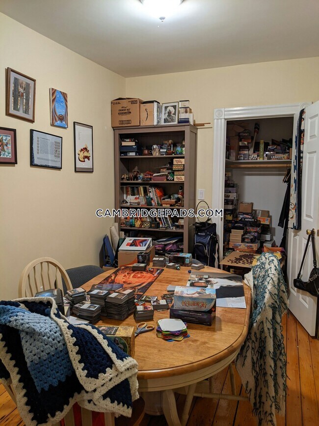 6 White St Pl in Cambridge, MA - Building Photo - Building Photo