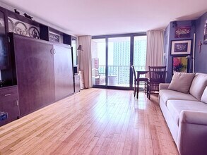 3660 N Lake Shore Dr in Chicago, IL - Building Photo - Building Photo