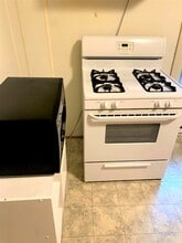 997 Curran St NW, Unit A in Atlanta, GA - Foto de edificio - Building Photo