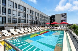 The Luxe in Fishtown West in Philadelphia, PA - Foto de edificio - Building Photo