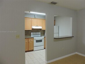 12960 SW 66th Ln in Miami, FL - Building Photo - Building Photo