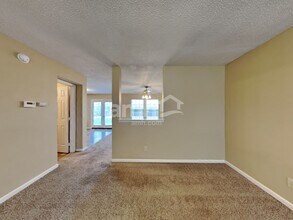 2092 Fullwood Dr in Brownsburg, IN - Foto de edificio - Building Photo