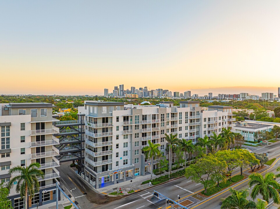 1640 Victoria Park in Fort Lauderdale, FL - Building Photo